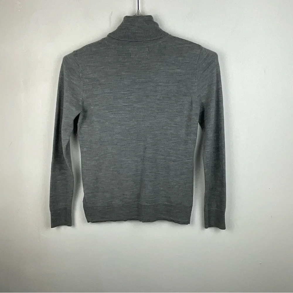 Tahari Sweater Merino Wool Womens  Turtleneck Grey Knit Size‎ M - Picture 3 of 9